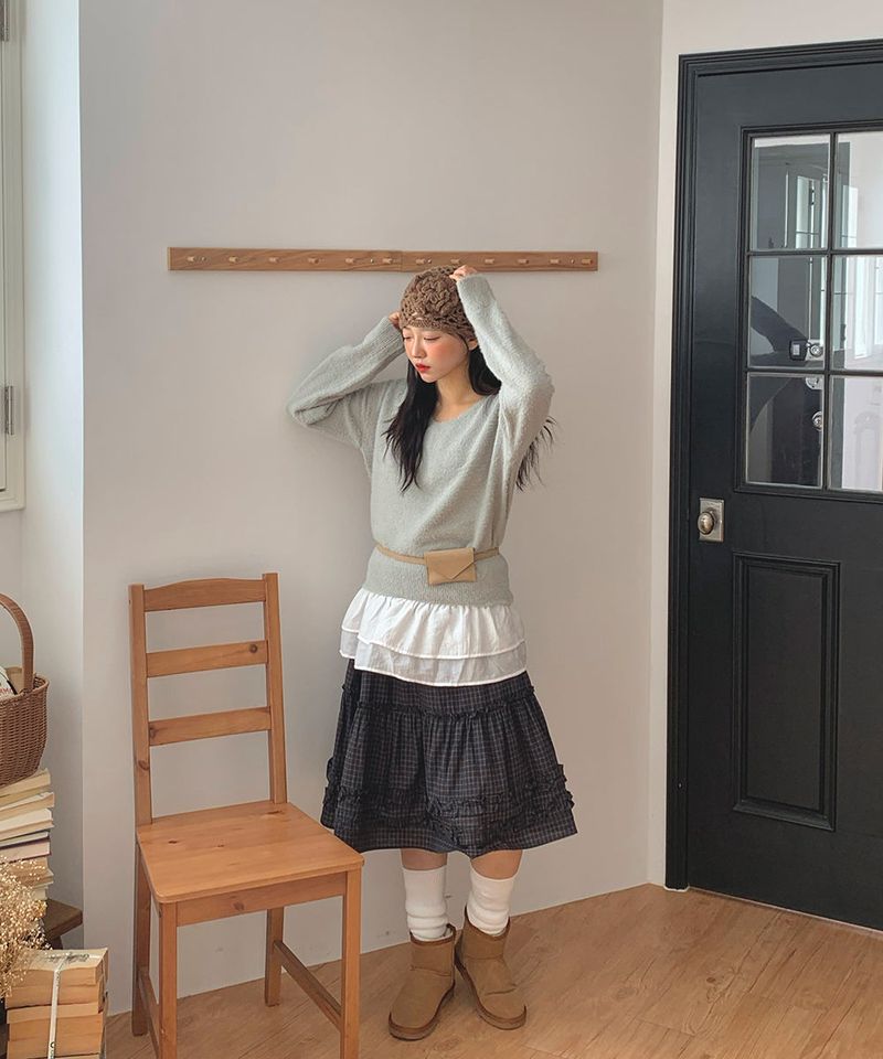 Soft Angora V-neck knitwear