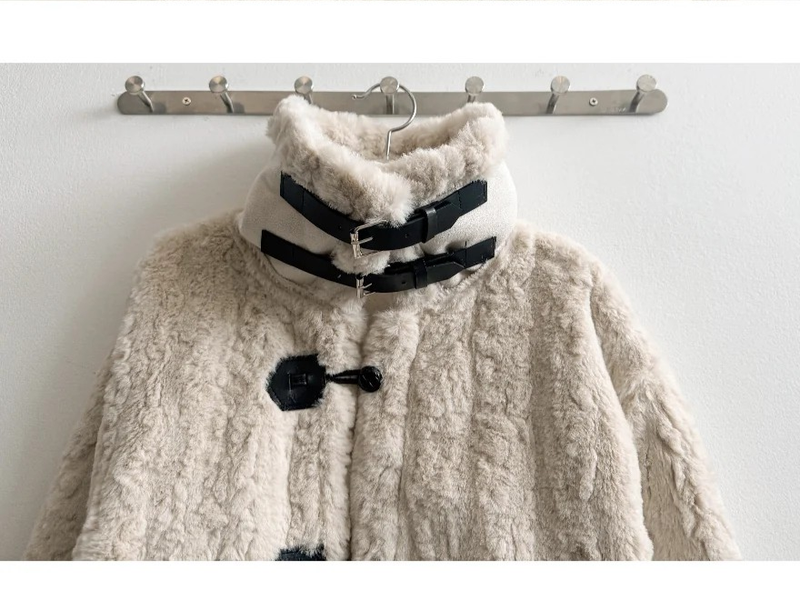 Sheep High Neck Fleece Mustang Jacket