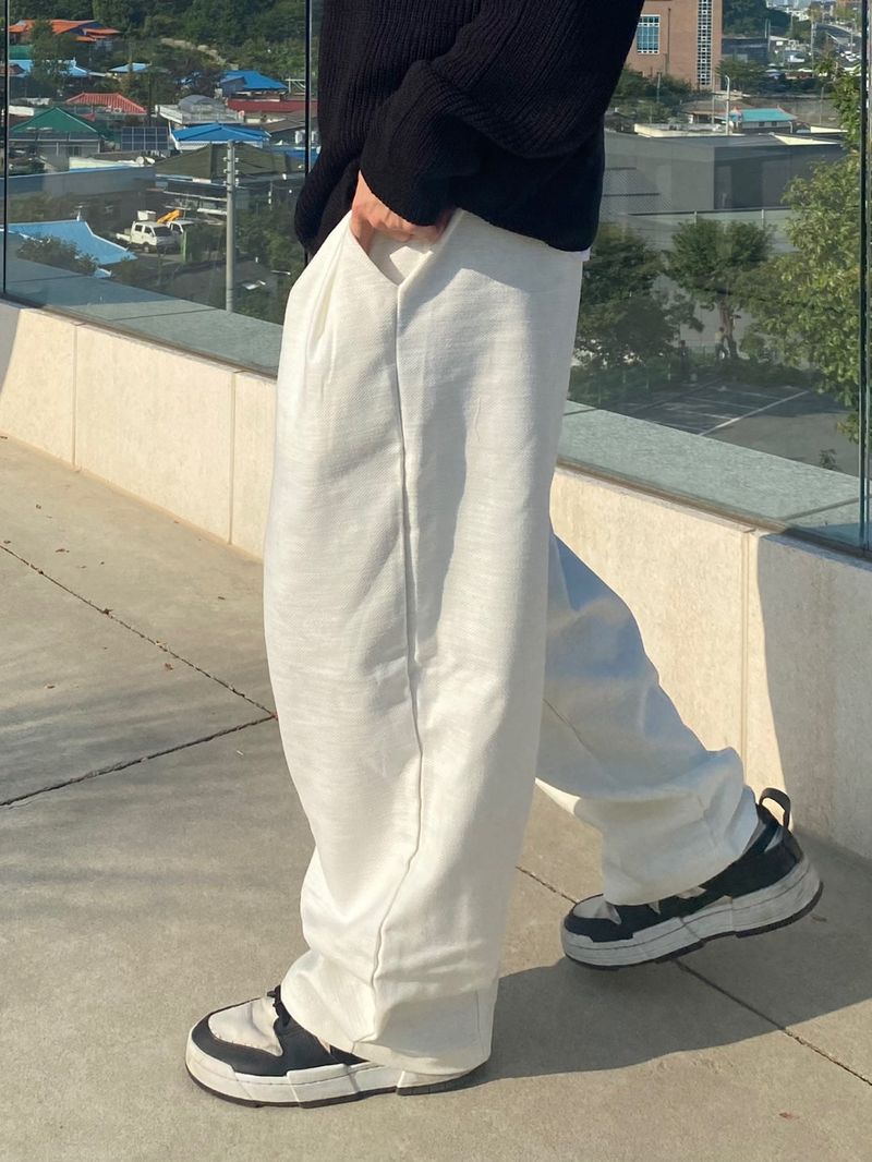 Pastel Balloon Pants White Black 2C