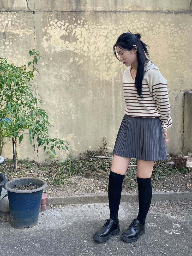 Certain mini pleats skirt