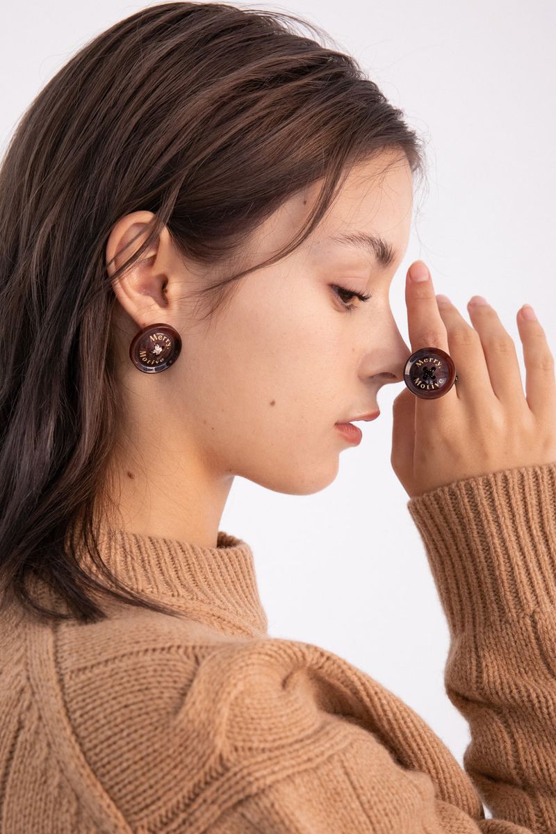 Merry,Motive signature button with knit ring (Wine)