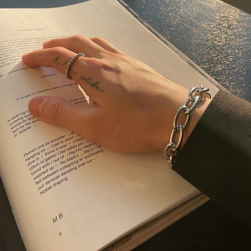 ASCLO Giant Chain Bracelet