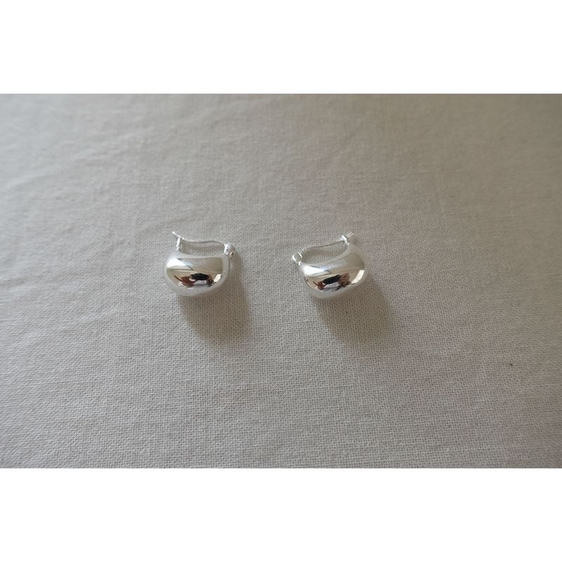 plat basket earrings