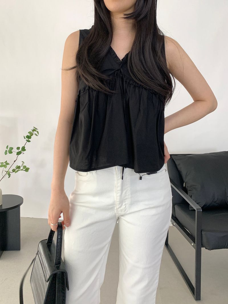 Devco Frill Sleeveless Blouse