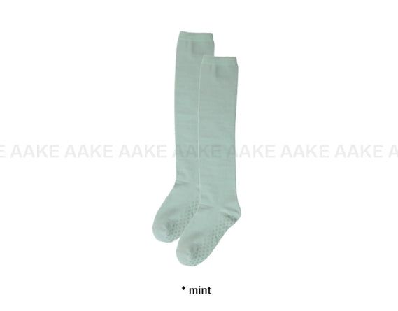 VIVID NON-SLIP KNEE SOCKS
