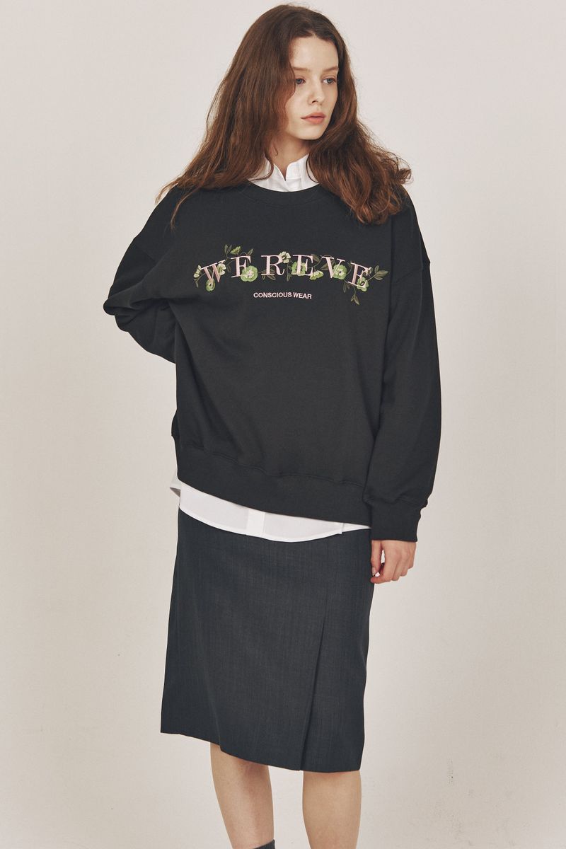 Flower Logo Embroidered Sweat shirt