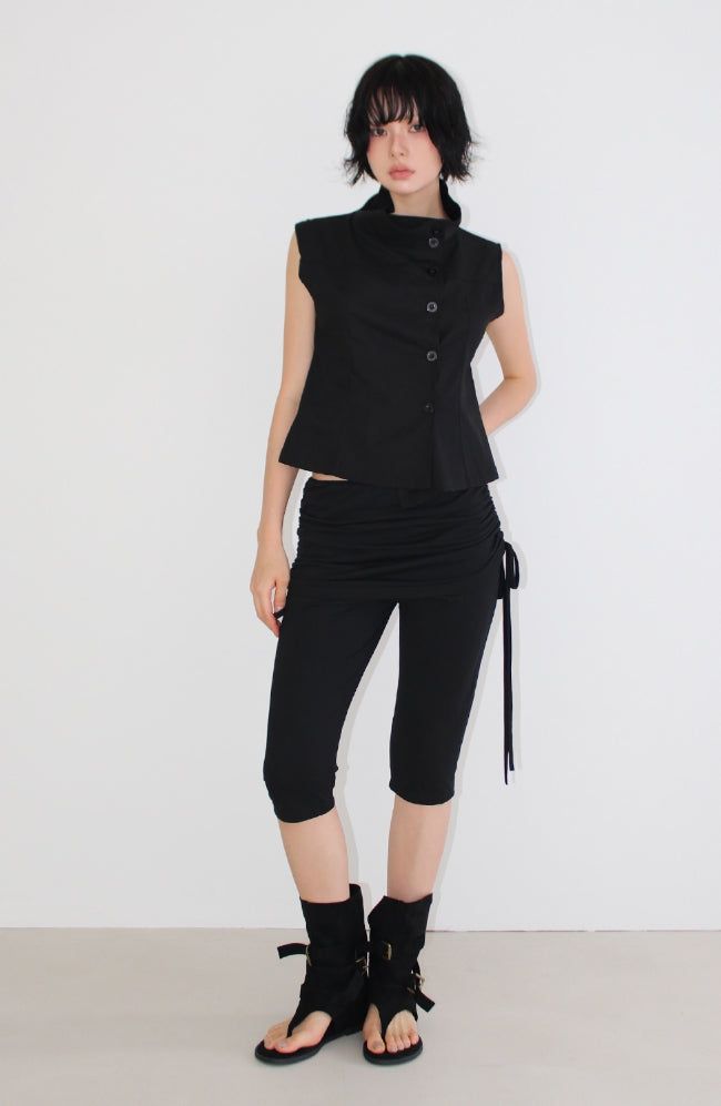 HIGH-NECK SLEEVELESS SHIRT