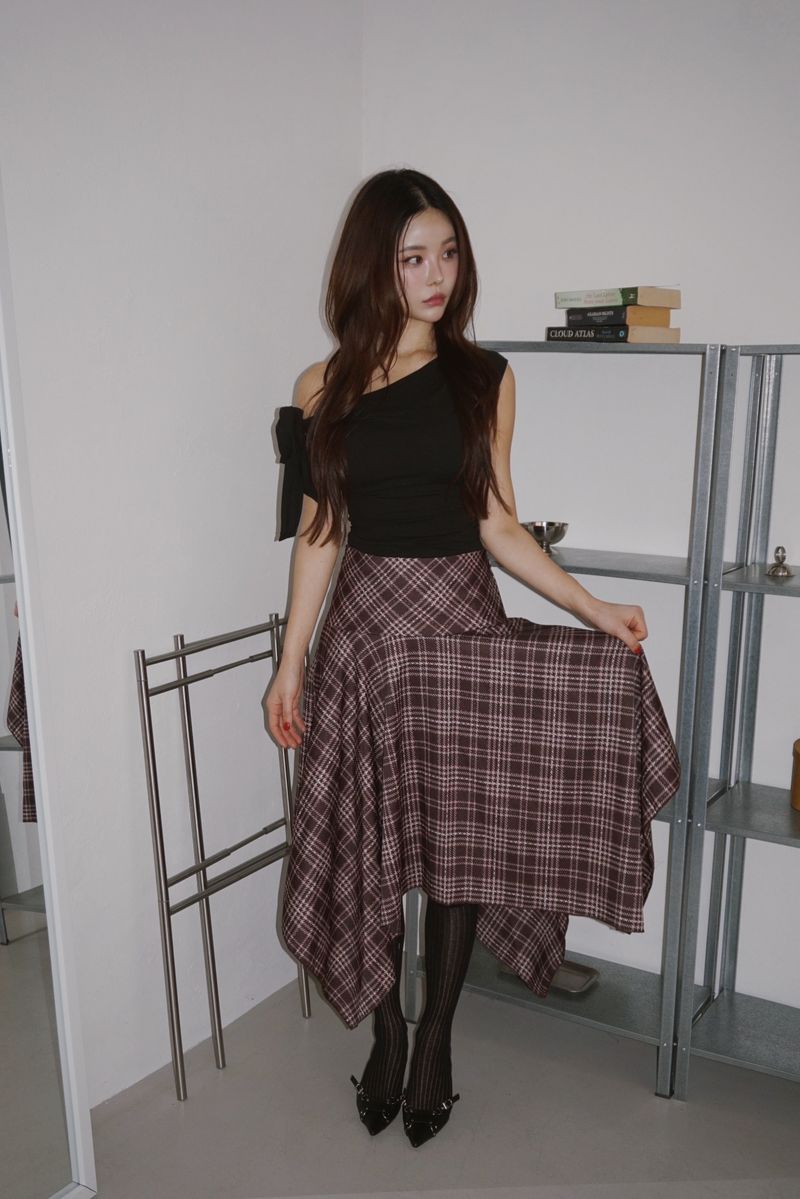 Unbalanced High Midi Checkered Skirt