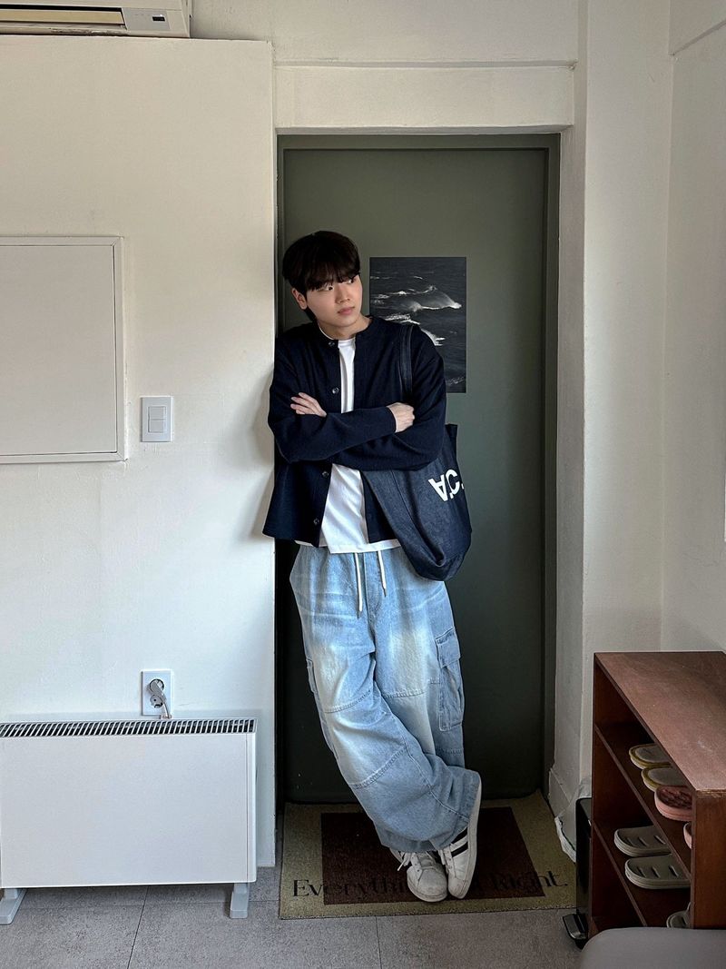 More Cut Cargo Brush Denim Pants