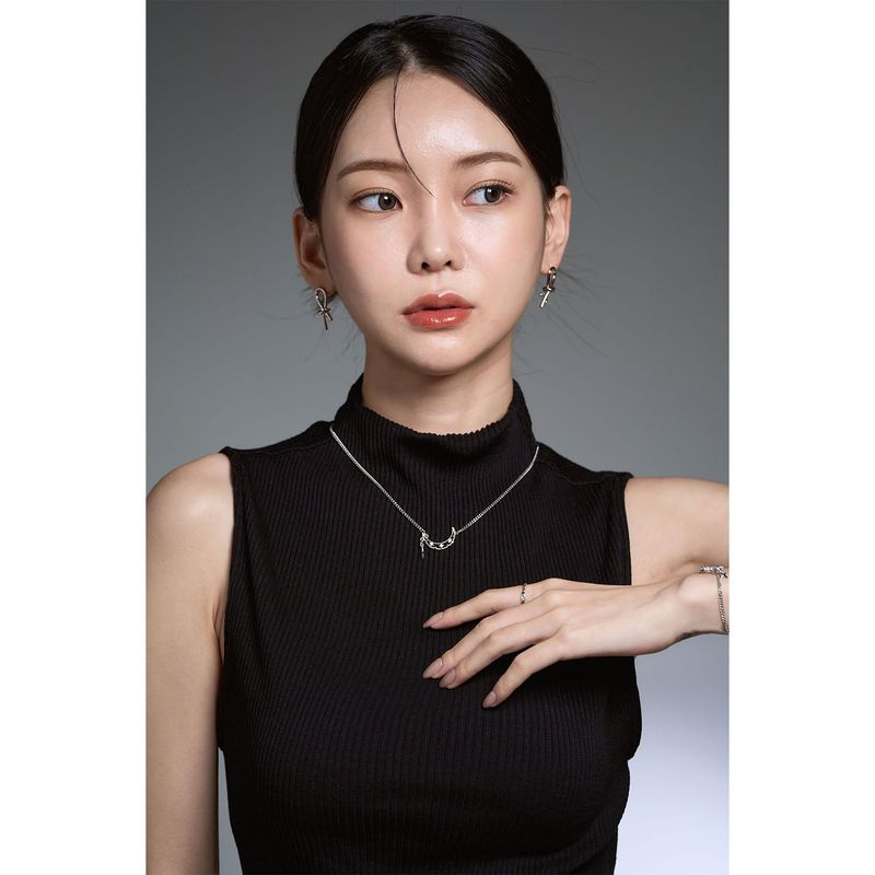 Drop Half Moon Bracelet