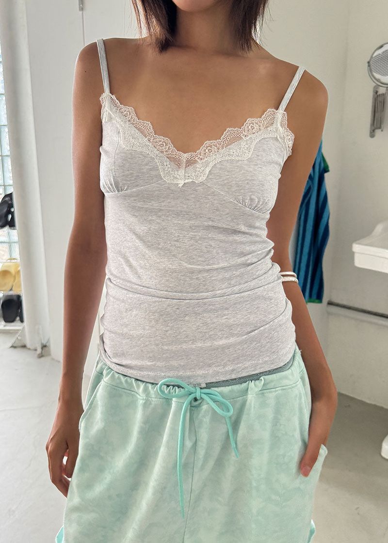 LACE LONG SLEEVELESS TOP