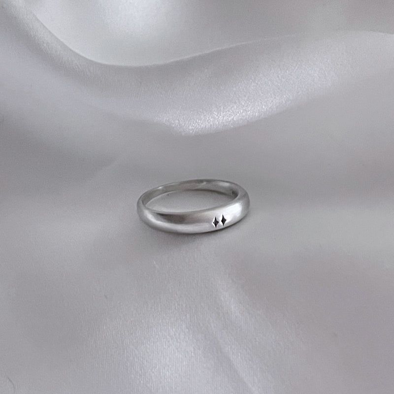 OVERGREY（オーバーグレイ）の「Double stars Ring（Accessories）」