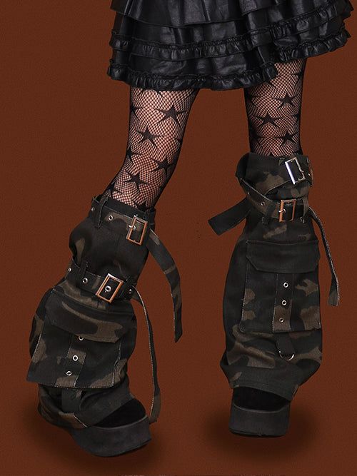 KUO（クーオ）の「カモベルトレッグウォーマー（ファッション小物）」