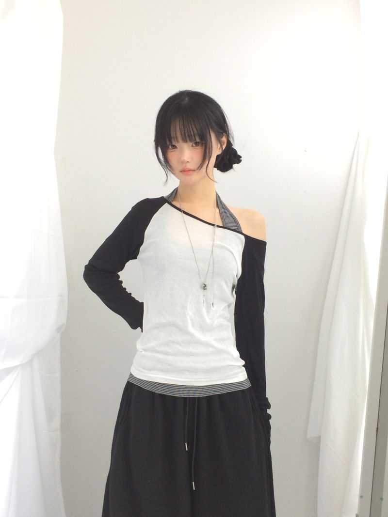 ner.ui.bin（ノエビン）の「ストライプホルタースリーブレス（トップス）」