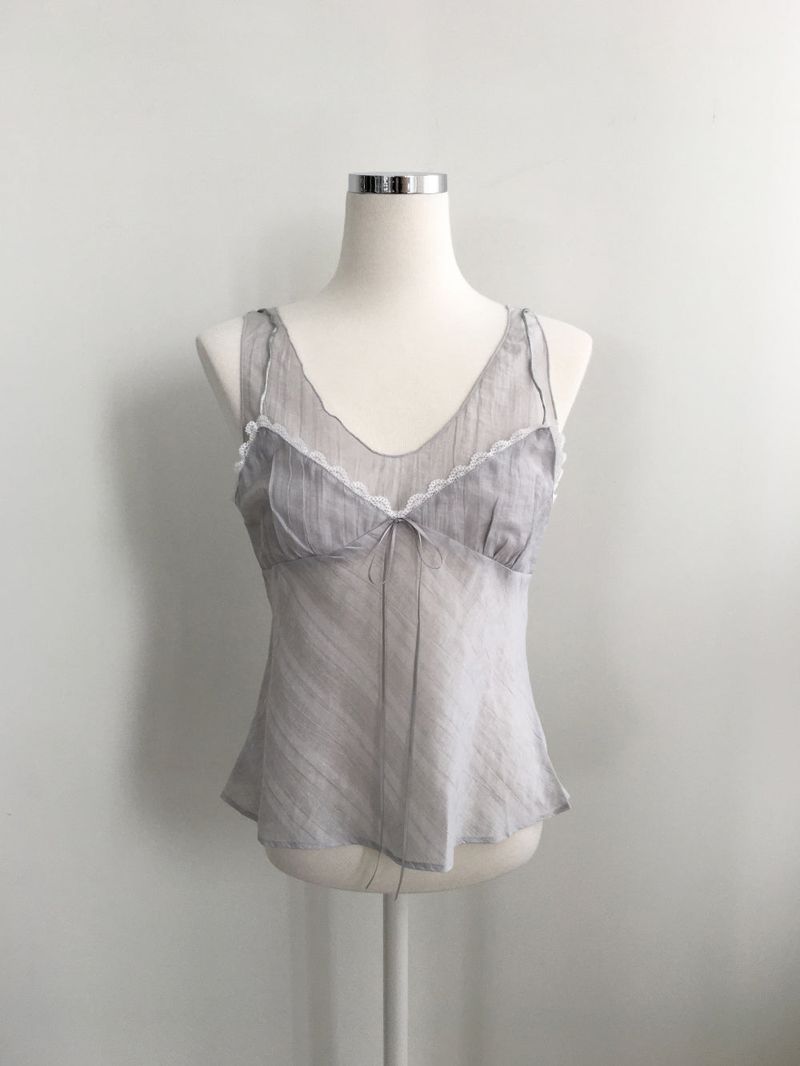 Blur ribbon top