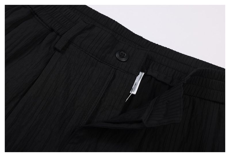 Nolan Crinkle Easy Shorts