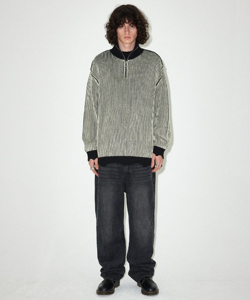 CUTTING CONTRAST HALF ZIP-UP KNIT