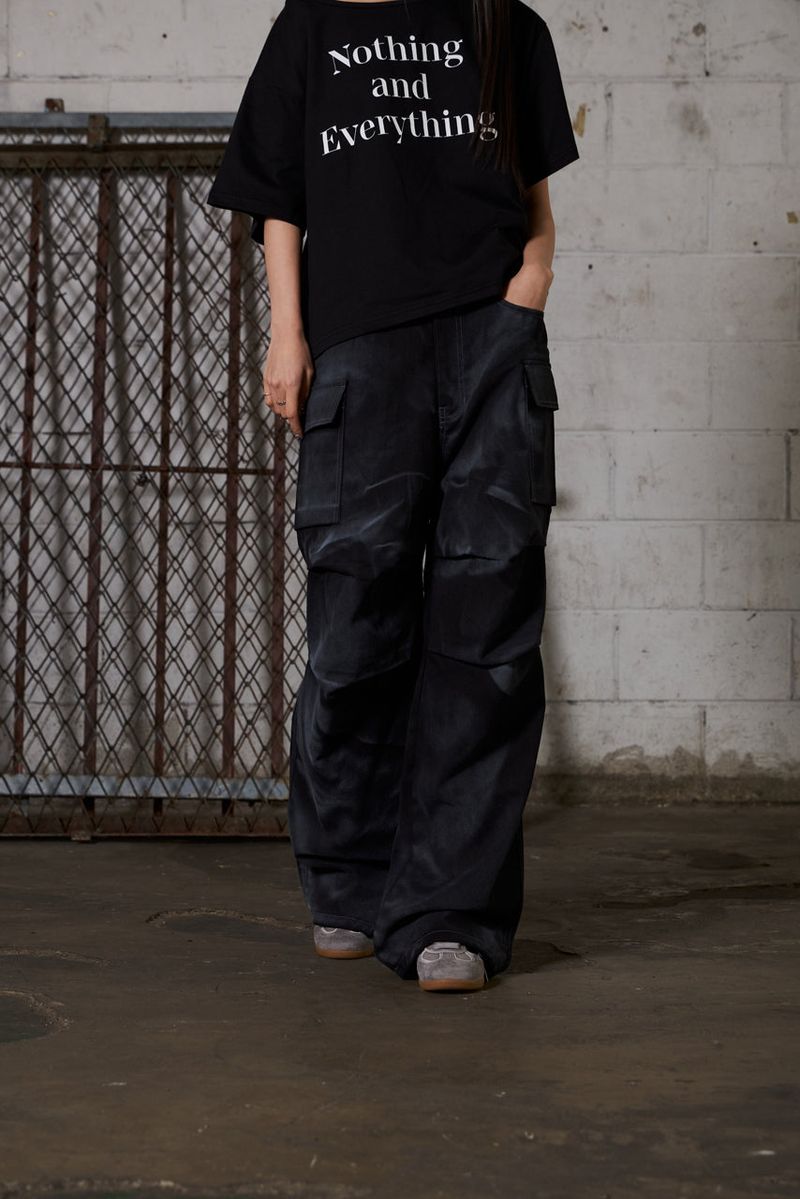 Dirty Washed Wide Cargo Denim Pants - Black