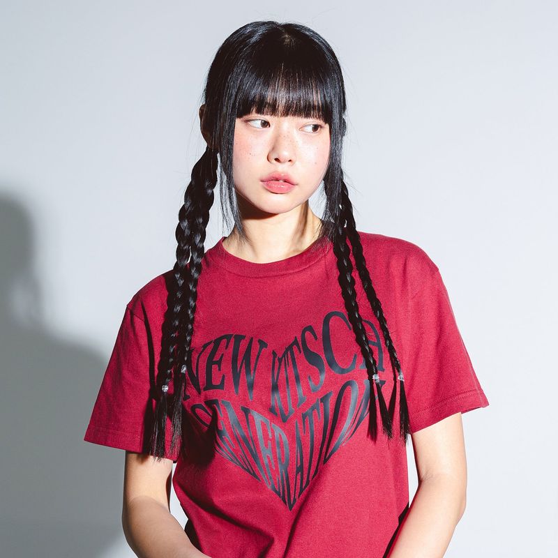NEWKITSCH(ニューキッチジェネレーション)の「NKG HEART SHORT SLEEVE (BURGUNDY)(Tops)」
