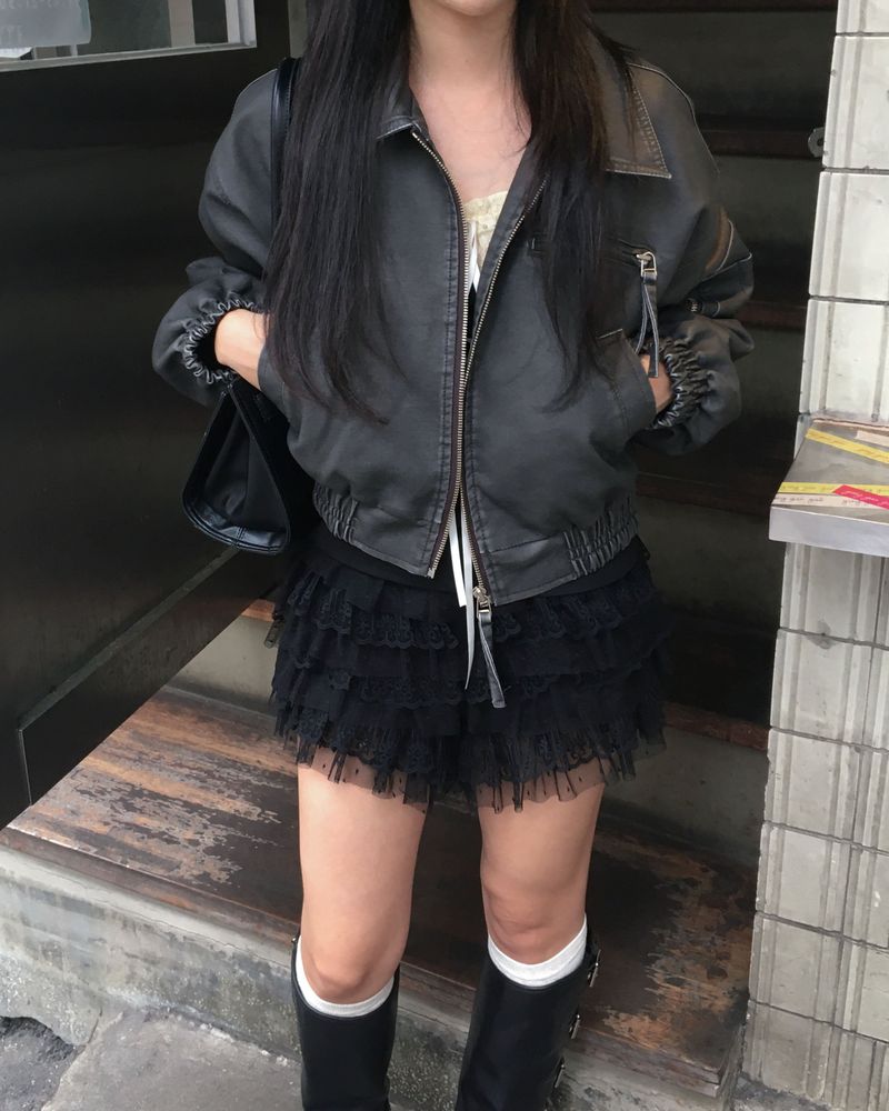 Vanilla lace shorts