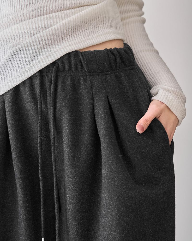 Linton pintuck banding pants