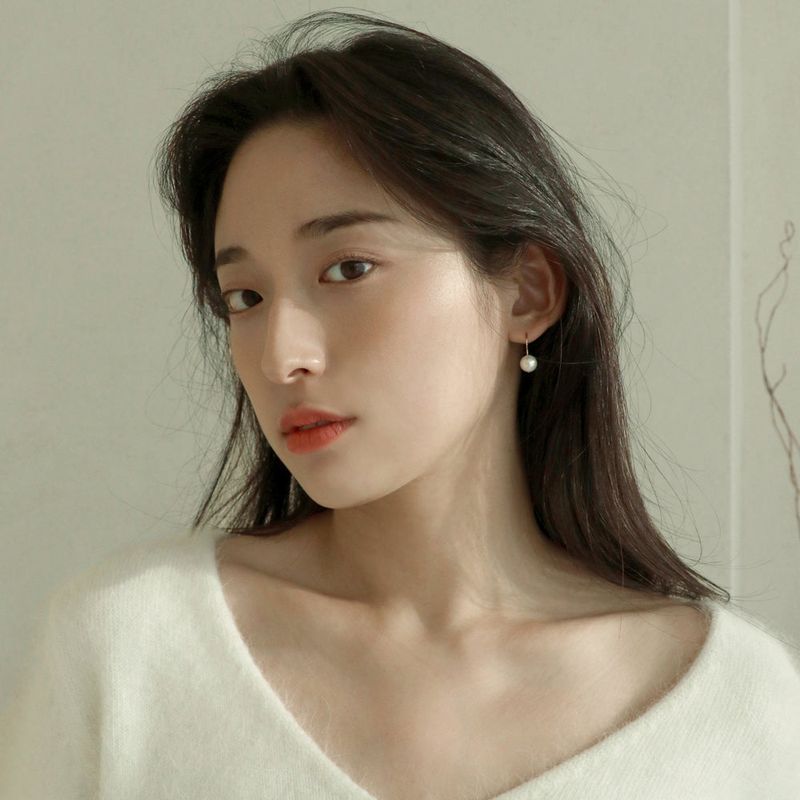 Less is more(レスイズモア)の「14K goldfilled hook cream pearl earring (8mm)(Accessories)」