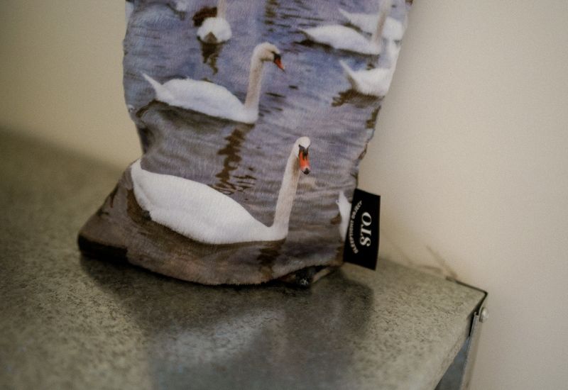 winter swan pouch