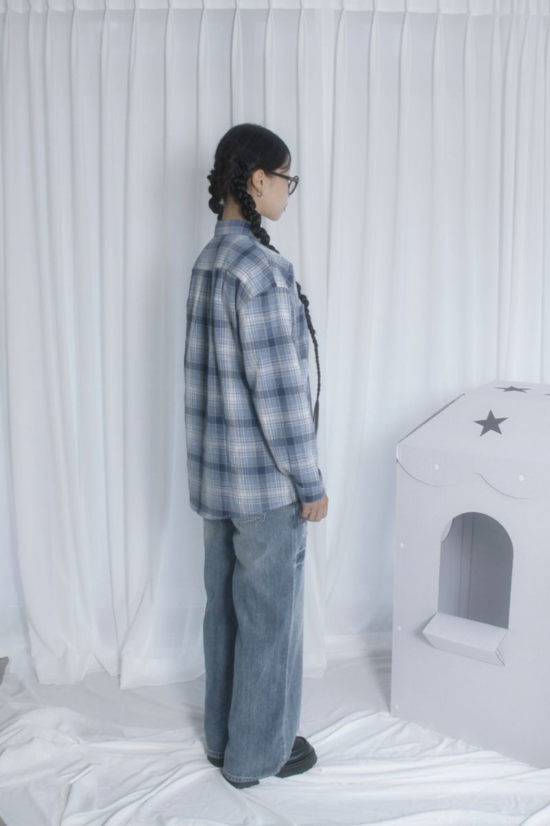 Studded denim pants