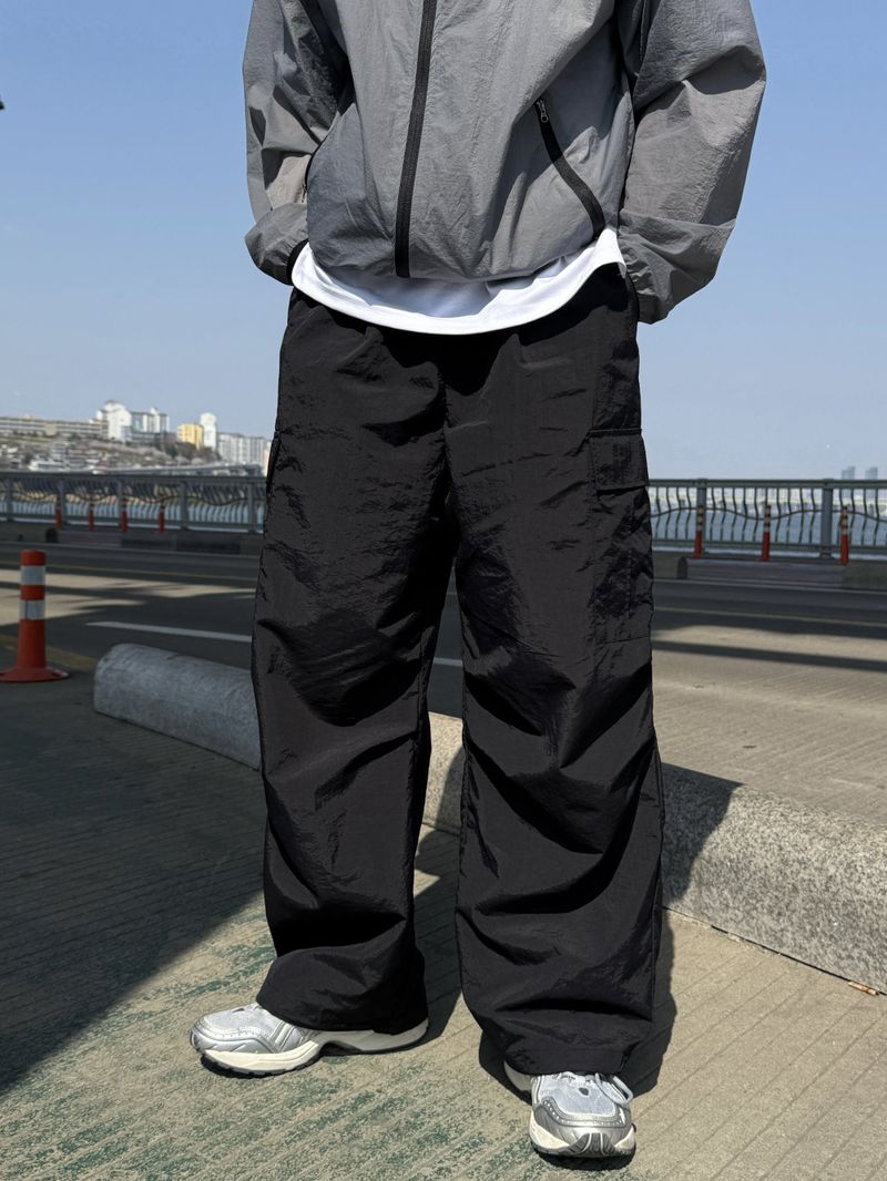 Rex cut line zipper windbreaker