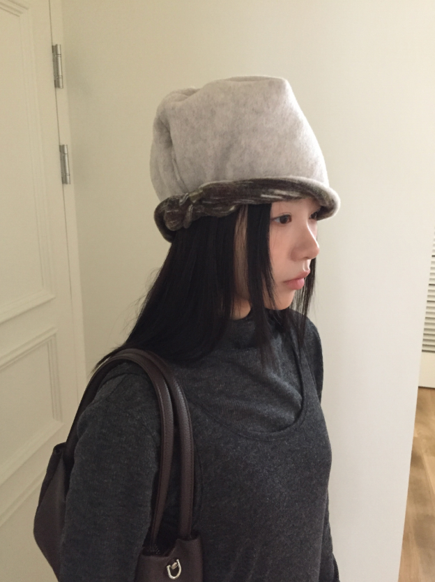 howu（ハウユ）の「ベンヌリバーシブル配色ビーニー（2c）（Hats）」