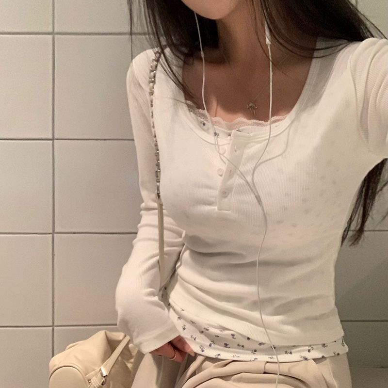 フラワーレースボタンレイヤードTシャツ