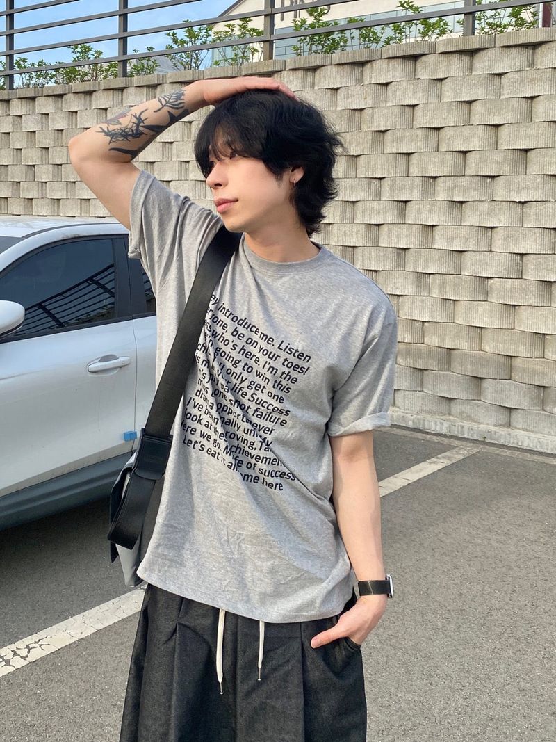 Square frame lettering short sleeve T 3C