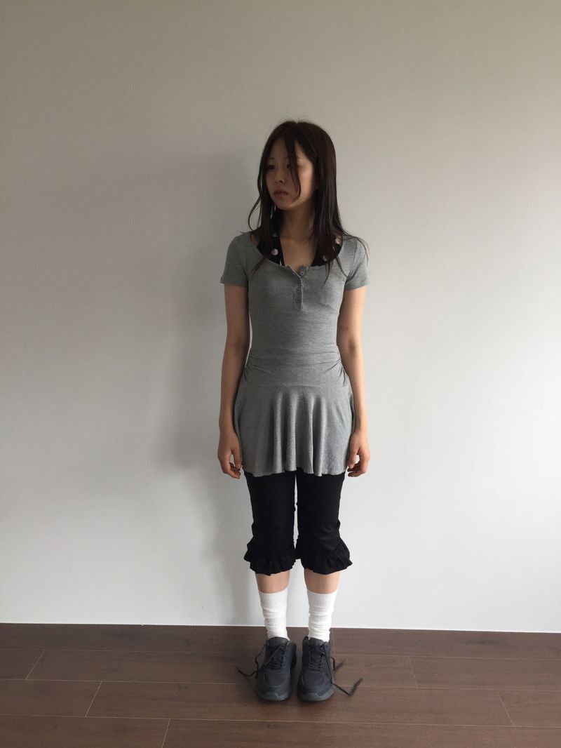 Frilled hem capri pants (1color)