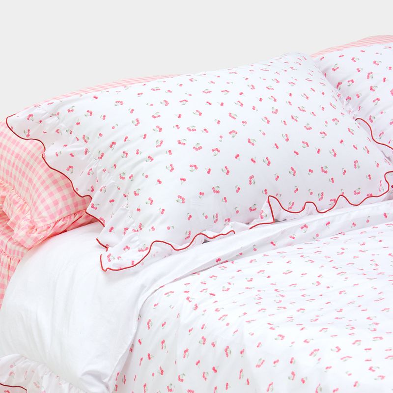 Dust-Free Cherry Frill Pillowcase
