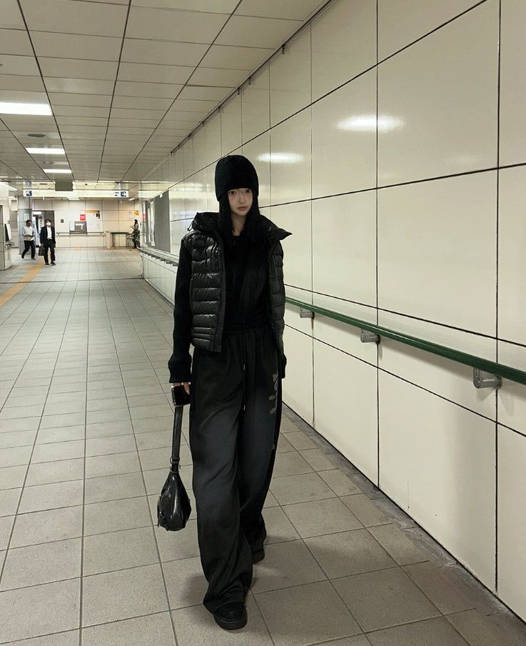 Black tech knit padding jacket