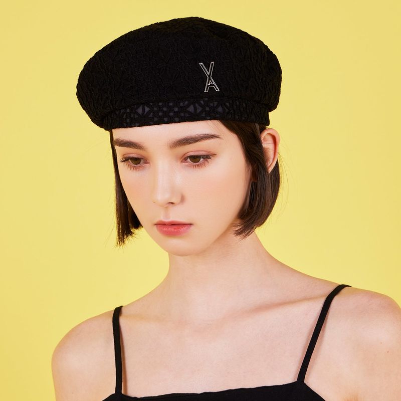 Epoxy Stud See Through Beret Black