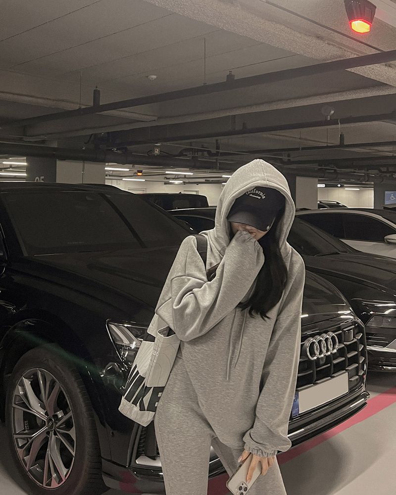 MAYBINS（メイビンス）の「Hooded hoodie & pants set（Setup）」