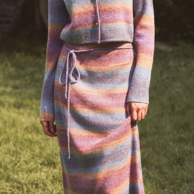 EVMOIU(エブモウ)の「PASTEL GRADATION LONG SKIRT - PURPLE(Skirts)」