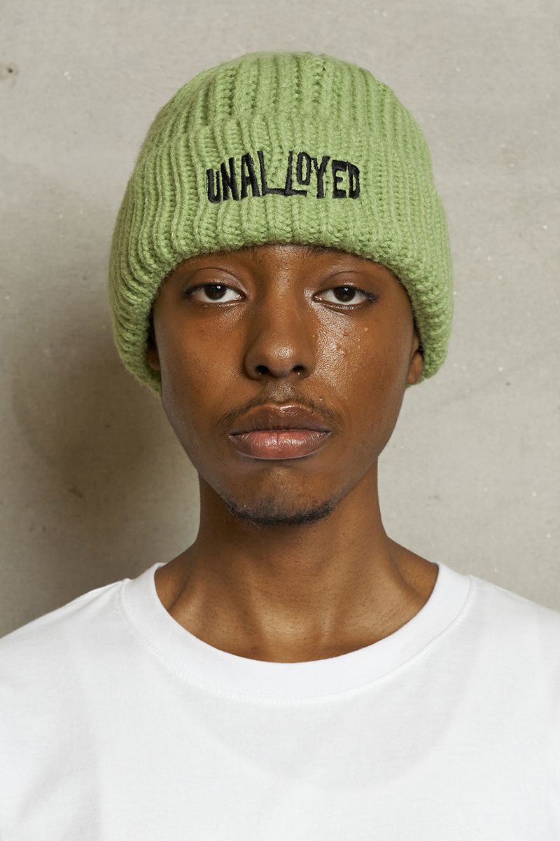 UNALLOYED（アナロイド）の「LOGO BIG BEANIE（Hats）」