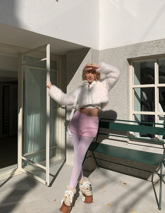 Twelve collar crop fur jacket