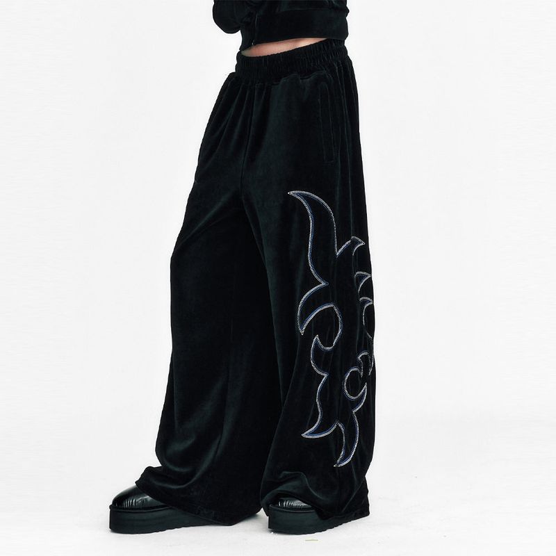 Sserpe（セルぺ）の「Western Embroidery Velvet Wide Pants Puma Black（Pants）」