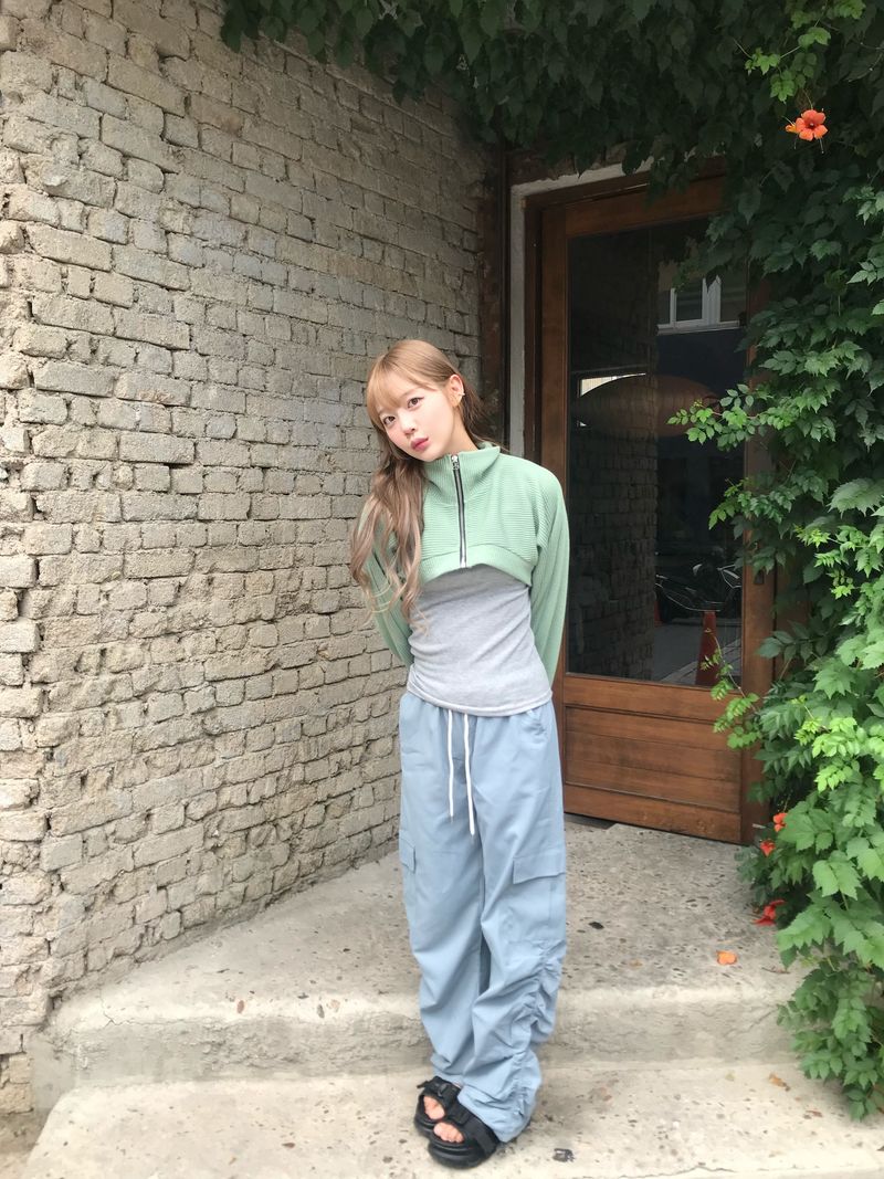 Crescent shirring cargo pants