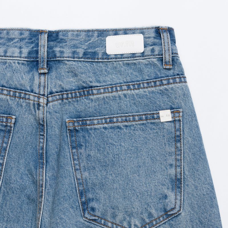 FLOWER EMBROIDERED LIGHT BLUE DENIM PANTS code 18103