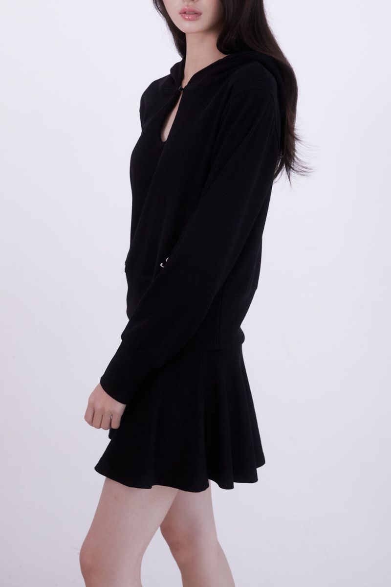 Classic Cut-out Crop Hood Top (BLACK)