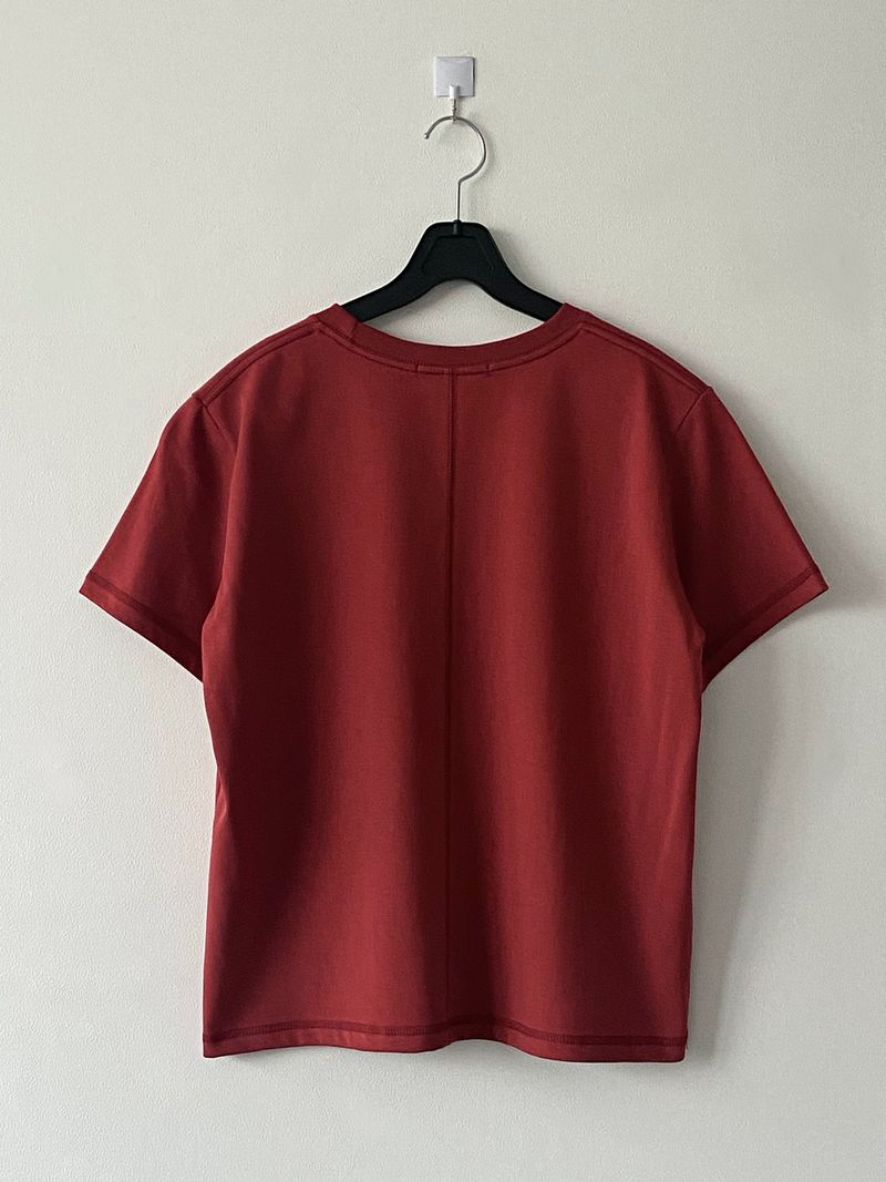 バックスティッチTシャツ