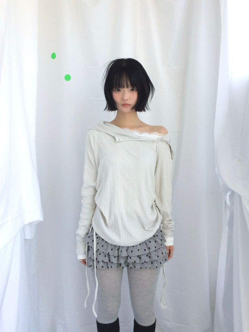 ner.ui.bin（ノエビン）の「Lenny Shirring High-Neck Knitwear（Tops）」