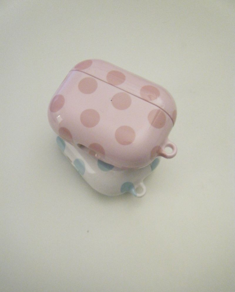 pink dot pattern airpod case