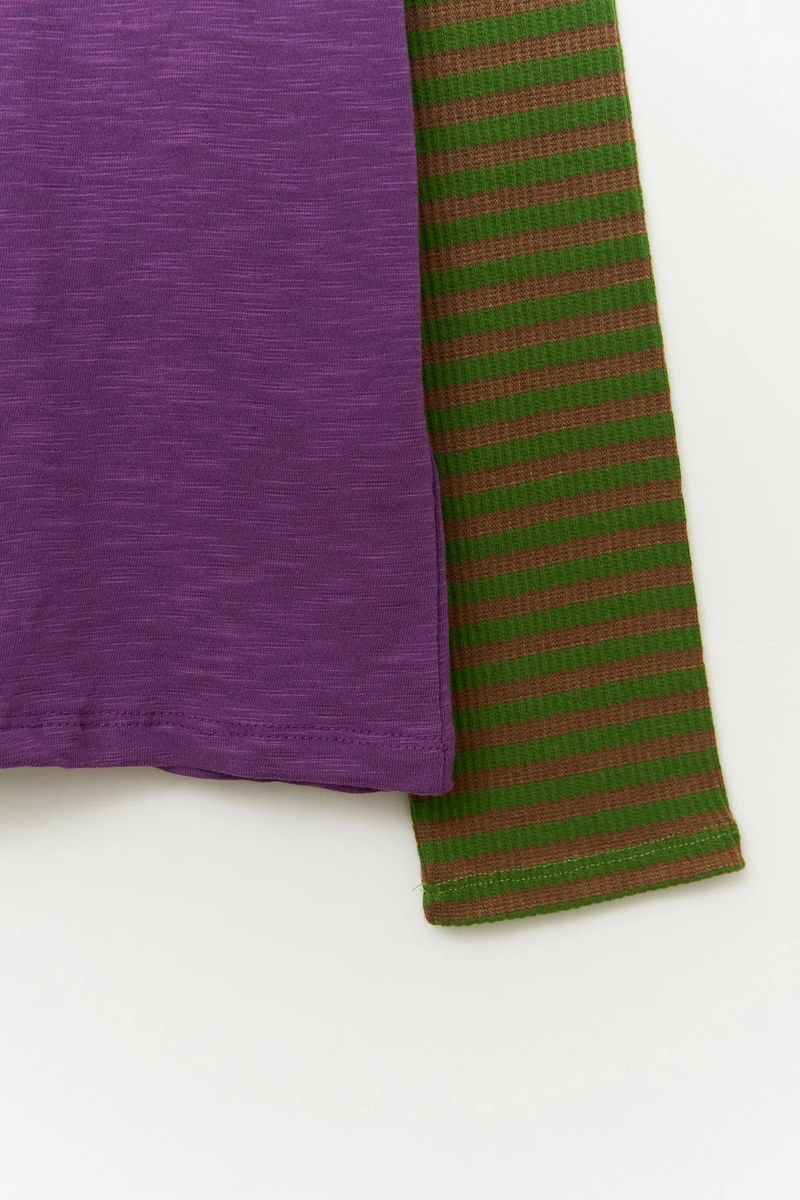 (W) Celt Color Top