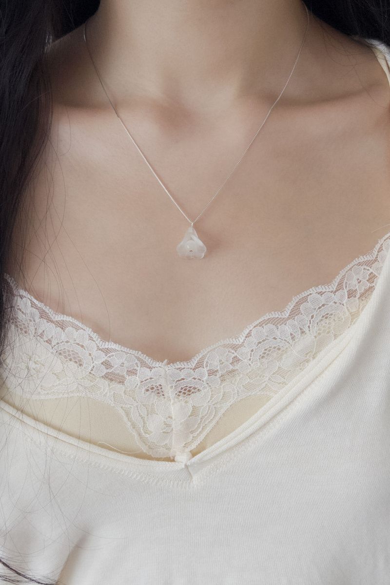 PAIR OF LOVE（ペアオブラブ）の「モーニング グローリー ネックレス（アクセサリー）」