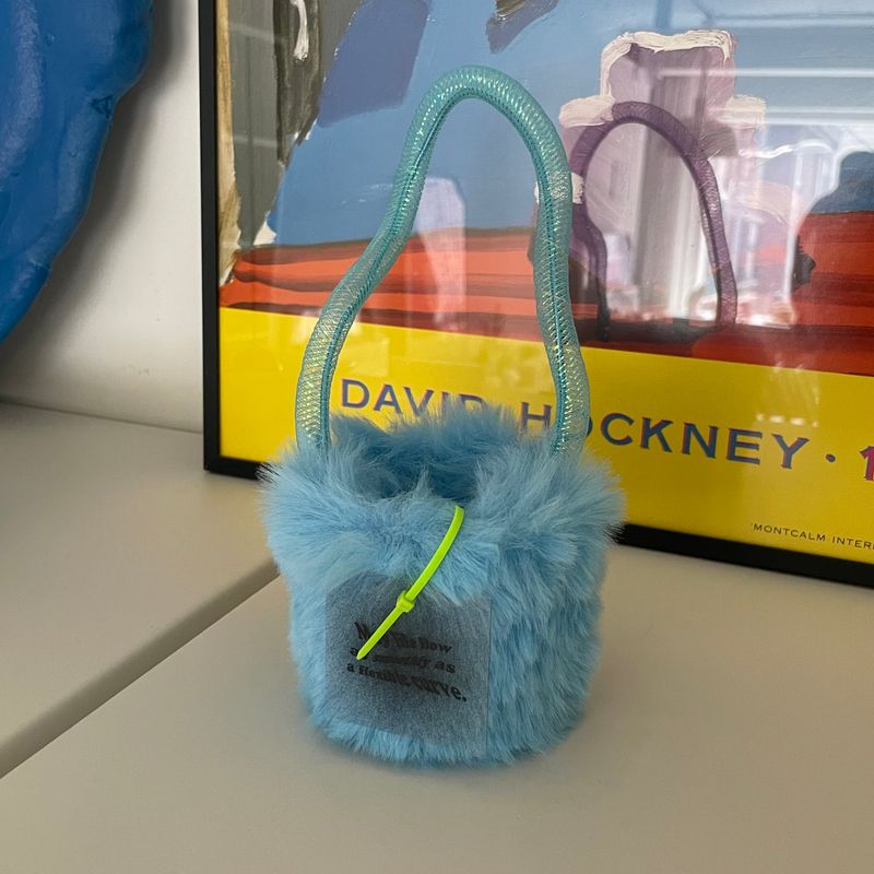 FLUFFY HANGING (XS